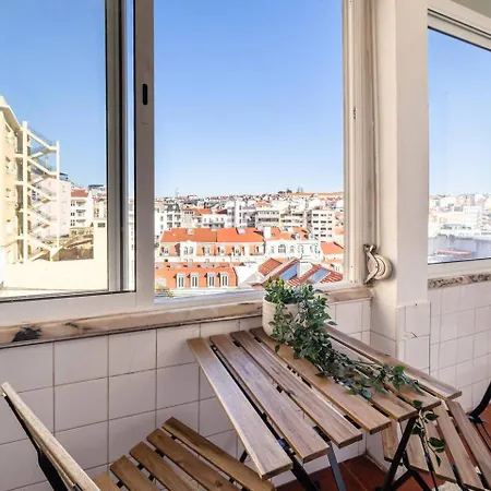 Prime 51 Bedroom Overlooking Marques Pombal Lisbon