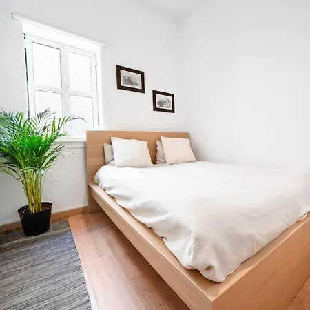 Prime 51 Bedroom Overlooking Marques Pombal