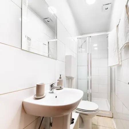 Prime 51 Bedroom Overlooking Marques Pombal